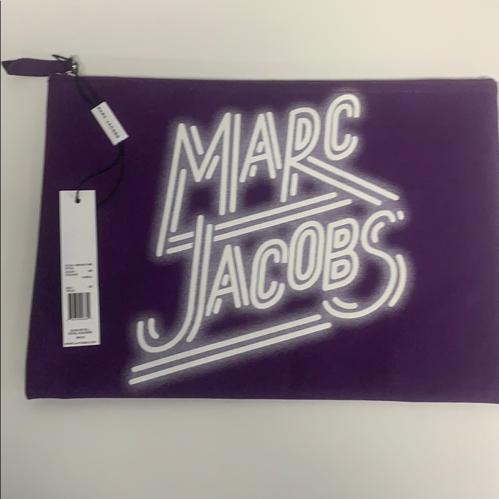 Marc Jacobs - Picture 3 of 4